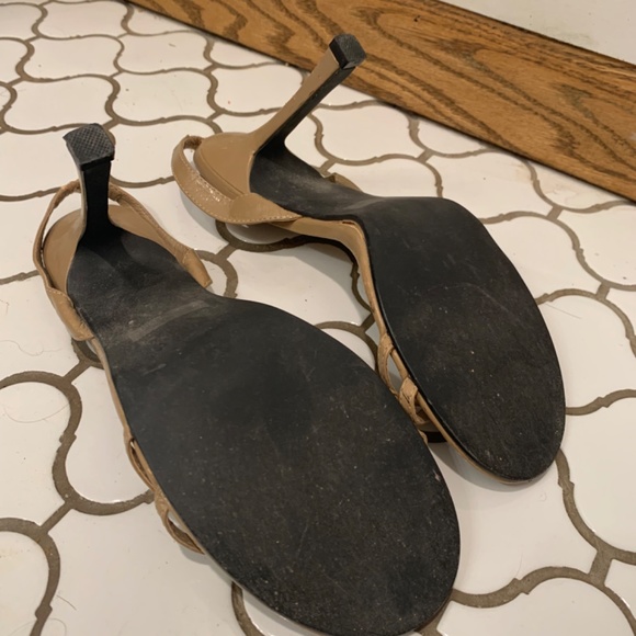 Frederico Leone nude heels - Picture 4 of 4